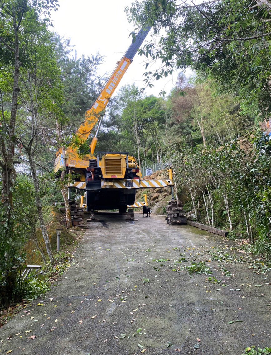 南投山區道路吊車工程